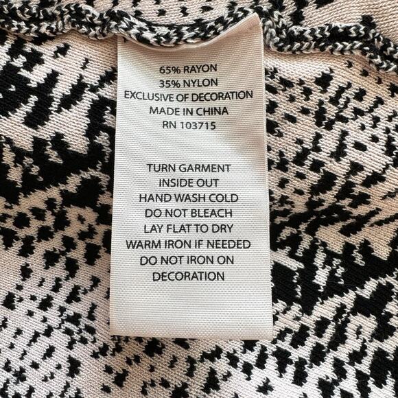 Nanette Lepore Women’s Snakeskin Knit Sweater Dress Size Medium EUC Stretch - Picture 6 of 6